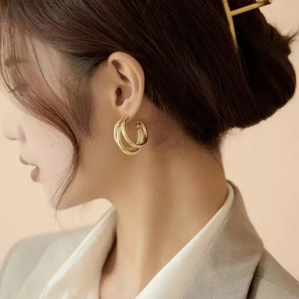 “Triple Dare” Multi-Hoop Classic Simple Minimalist Neutral Casual Circle Earring - Picture 3 of 10
